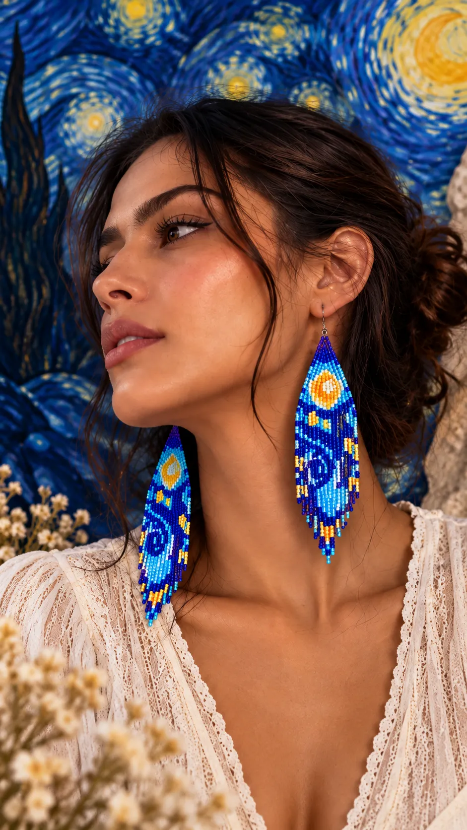 Noche Estrellada – Aretes Artísticos de Cuentas con Flecos Largos, Tejidos a Mano - Image 2