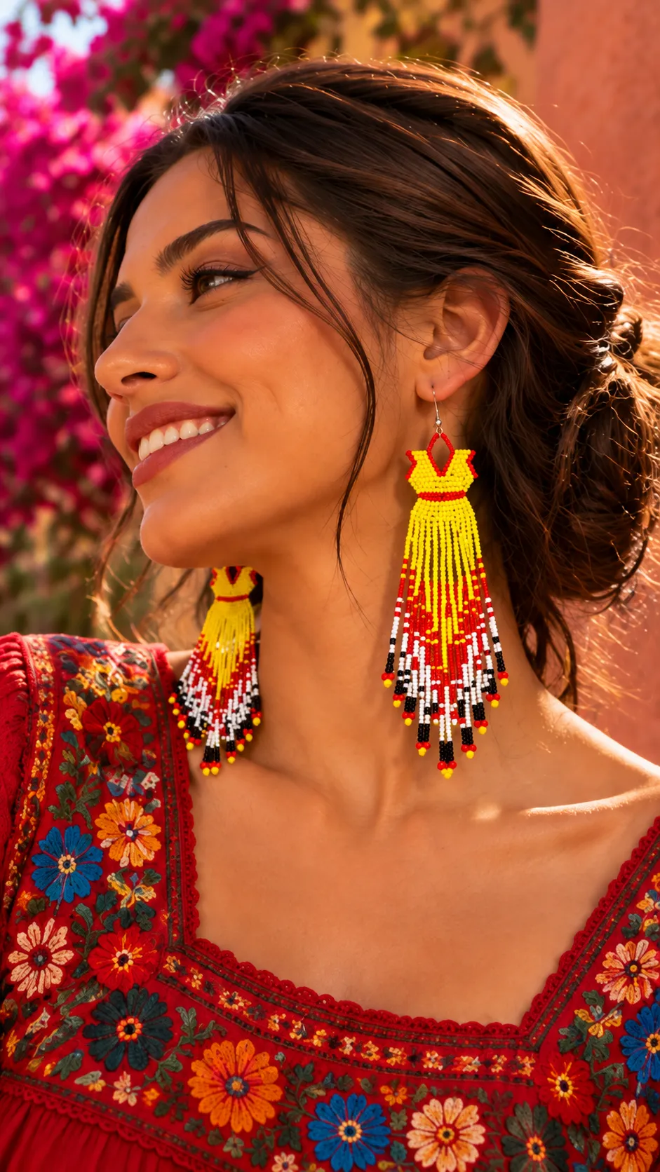 Fiesta Dorada – Aretes Largos de Cuentas con Flecos, Tejidos a Mano, Estilo Étnico Bohemio - Image 2