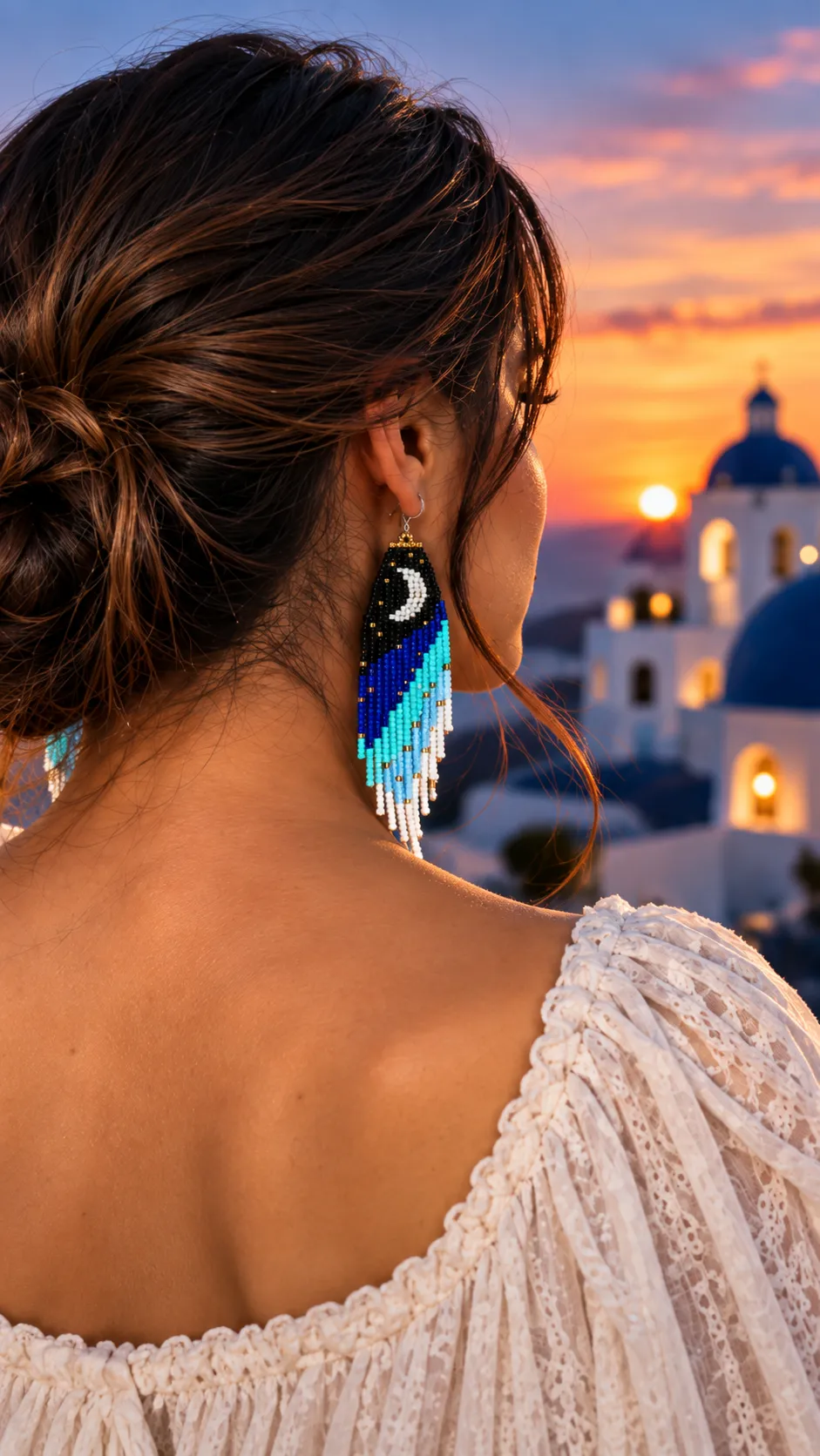Luna Azul – Aretes Largos de Cuentas con Luna y Flecos, Tejidos a Mano, Estilo Bohemio - Image 3