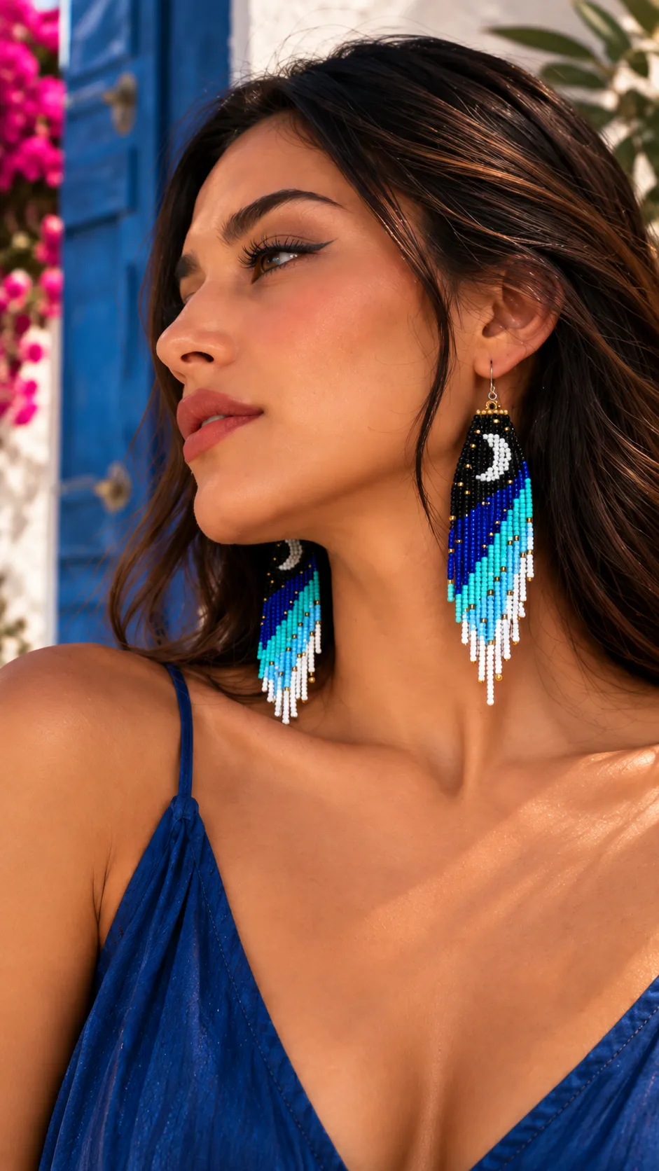 Luna Azul – Aretes Largos de Cuentas con Luna y Flecos, Tejidos a Mano, Estilo Bohemio - Image 5