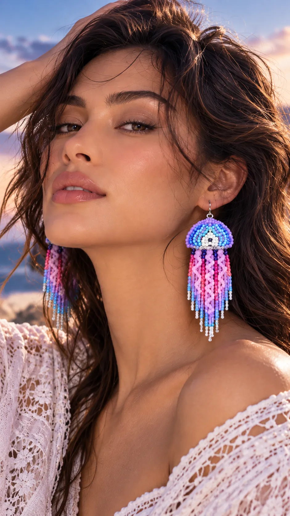 Medusa del Mar – Aretes de Medusa con Cuentas y Flecos Largos, Tejidos a Mano - Image 2