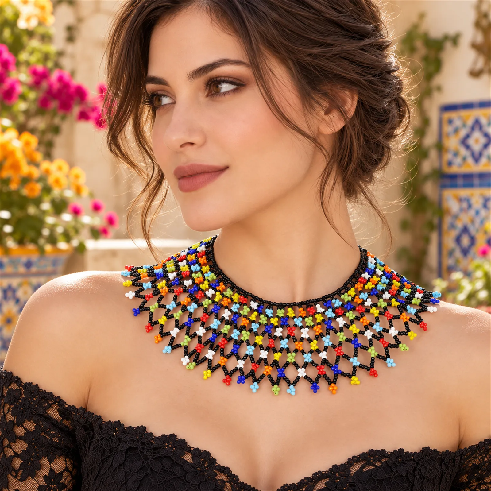 Alegría de Colores – Collar Multicolor de Cuentas con Diseño Calado, Tejido a Mano, Estilo Bohemio - Image 3