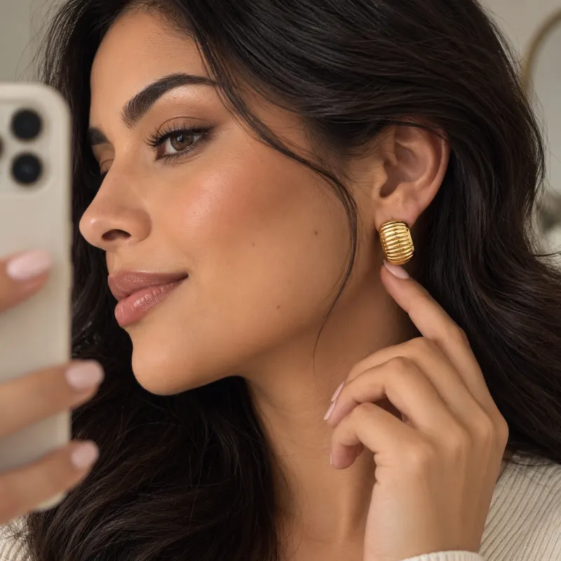Colección Mar Dorado | Aretes texturizados acero inoxidable