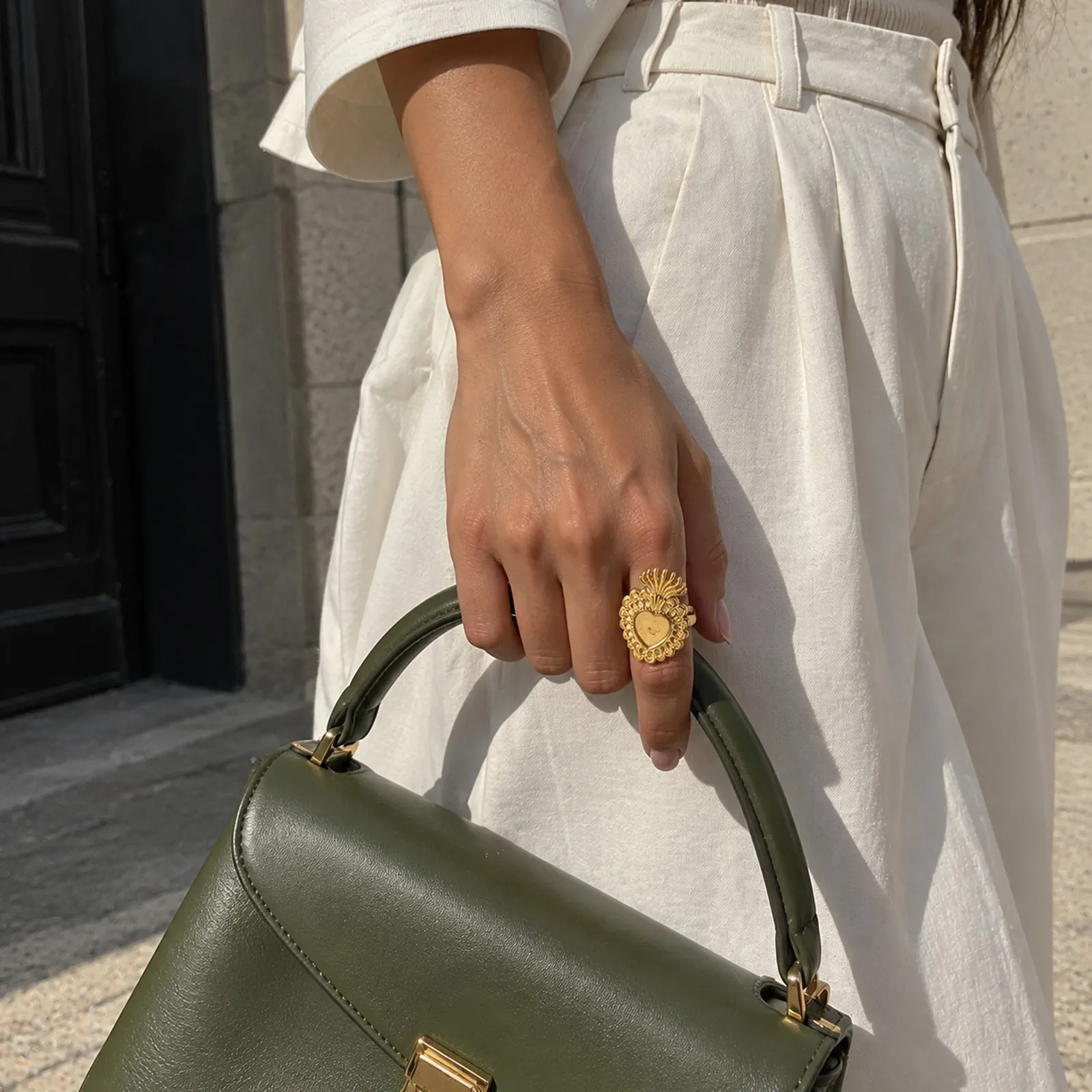 Anillos Dorados para Mujer – Anillos Chunky de Estilo Retro, Diseños Artísticos y Originales para un Look Chic y Atrevido - Image 18