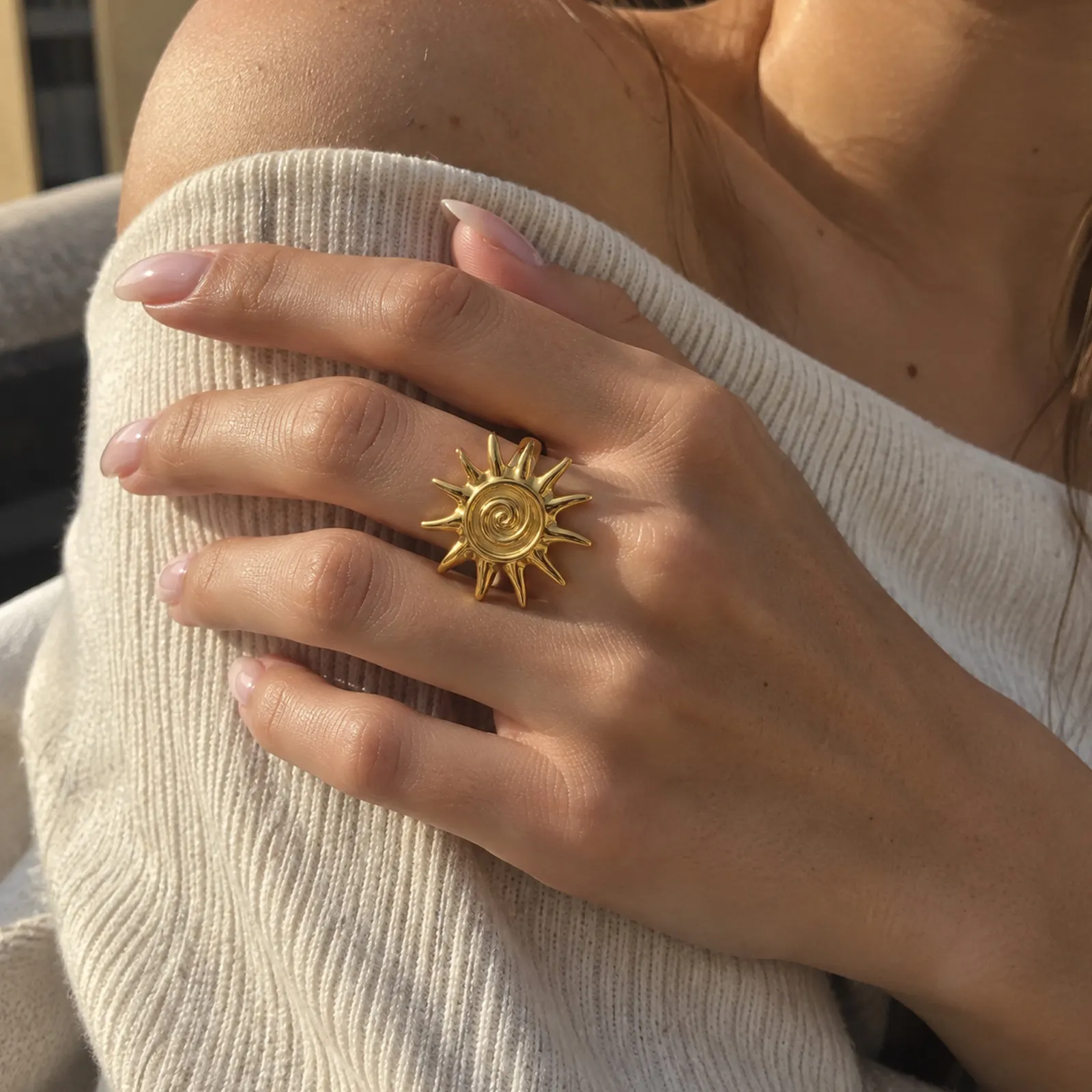 Anillos Dorados para Mujer – Anillos Chunky de Estilo Retro, Diseños Artísticos y Originales para un Look Chic y Atrevido - Image 11
