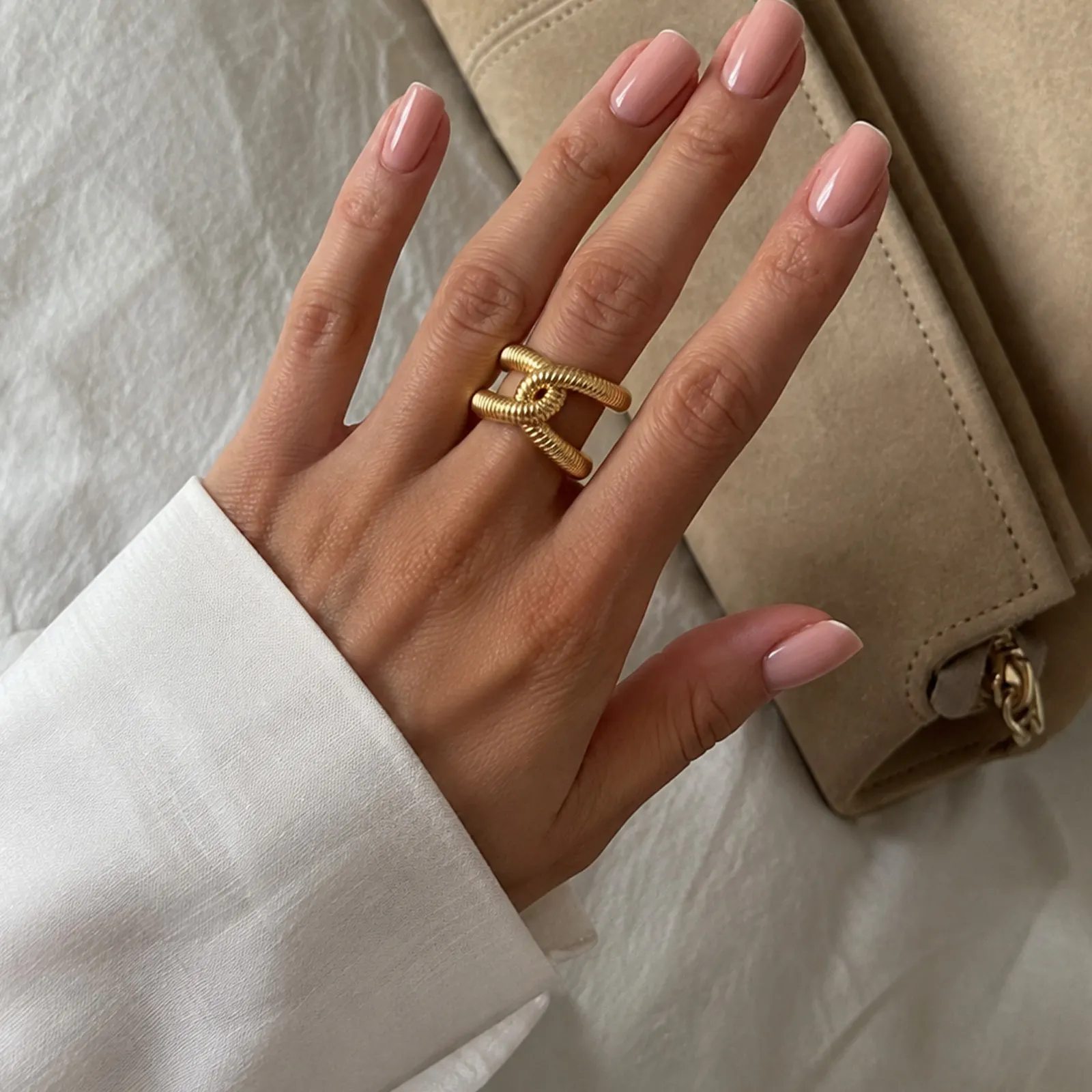 Anillos Dorados para Mujer – Anillos Chunky de Estilo Retro, Diseños Artísticos y Originales para un Look Chic y Atrevido - Image 19